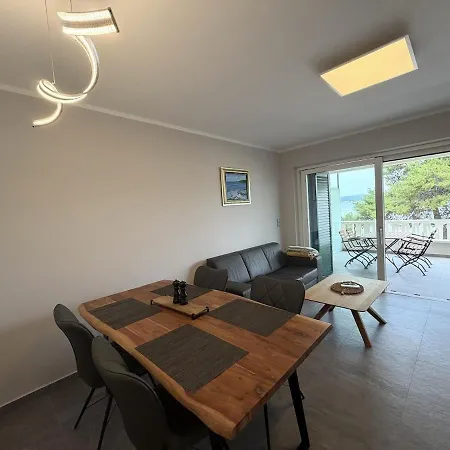 Lägenhet Two Bedroom Sea View