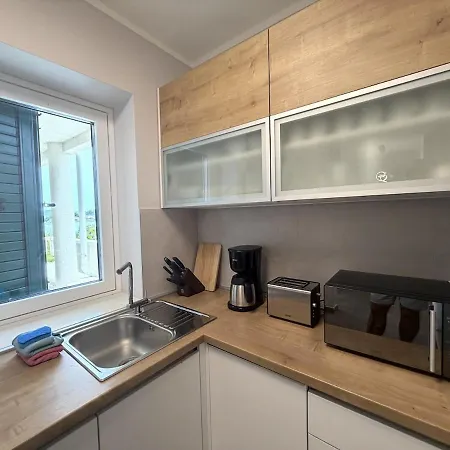 Two Bedroom Sea View * Mrljane