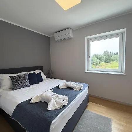 Apartment Two Bedroom Sea View Mrljane