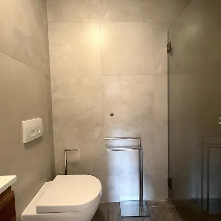 Two Bedroom Sea View Apartment *
